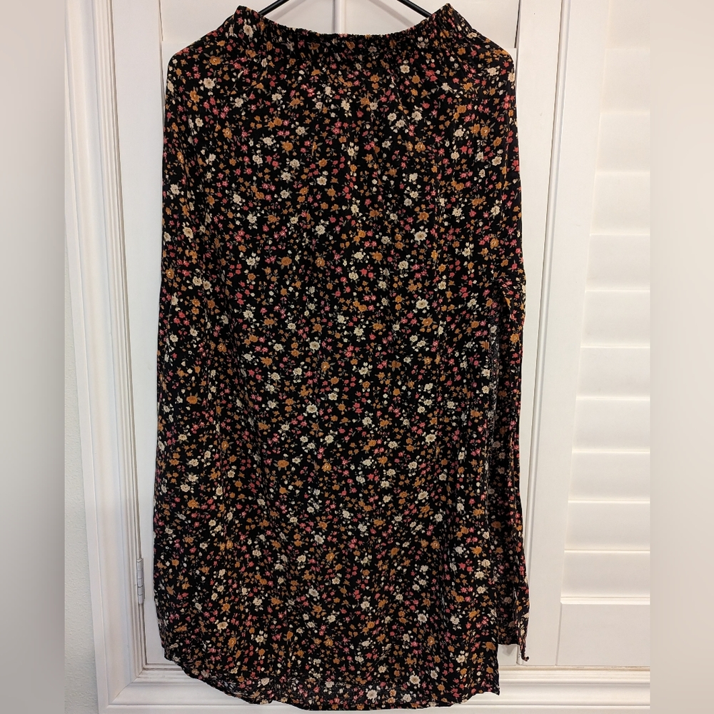 Floral midi skirt, no size indicated (Medium guess)